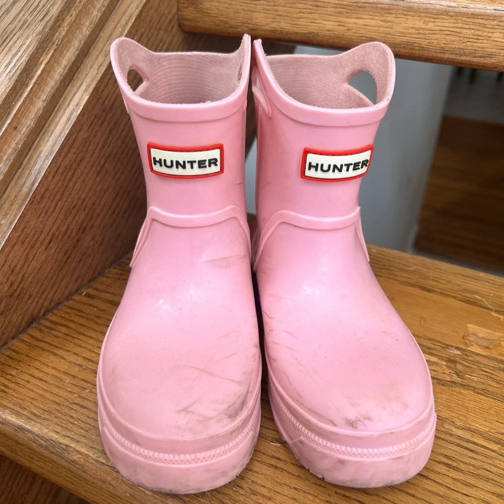 Hunter girls light